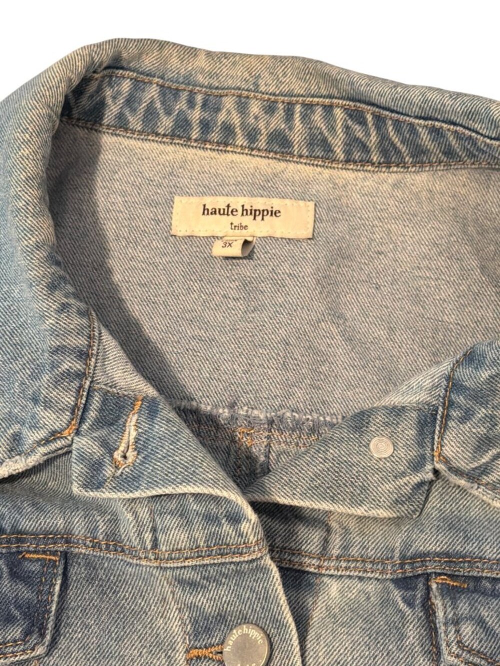 Haute Hippie Tribe Distressed Light Wash Denim Jean Jacket Silver Tone Sz 3X - Picture 4 of 5